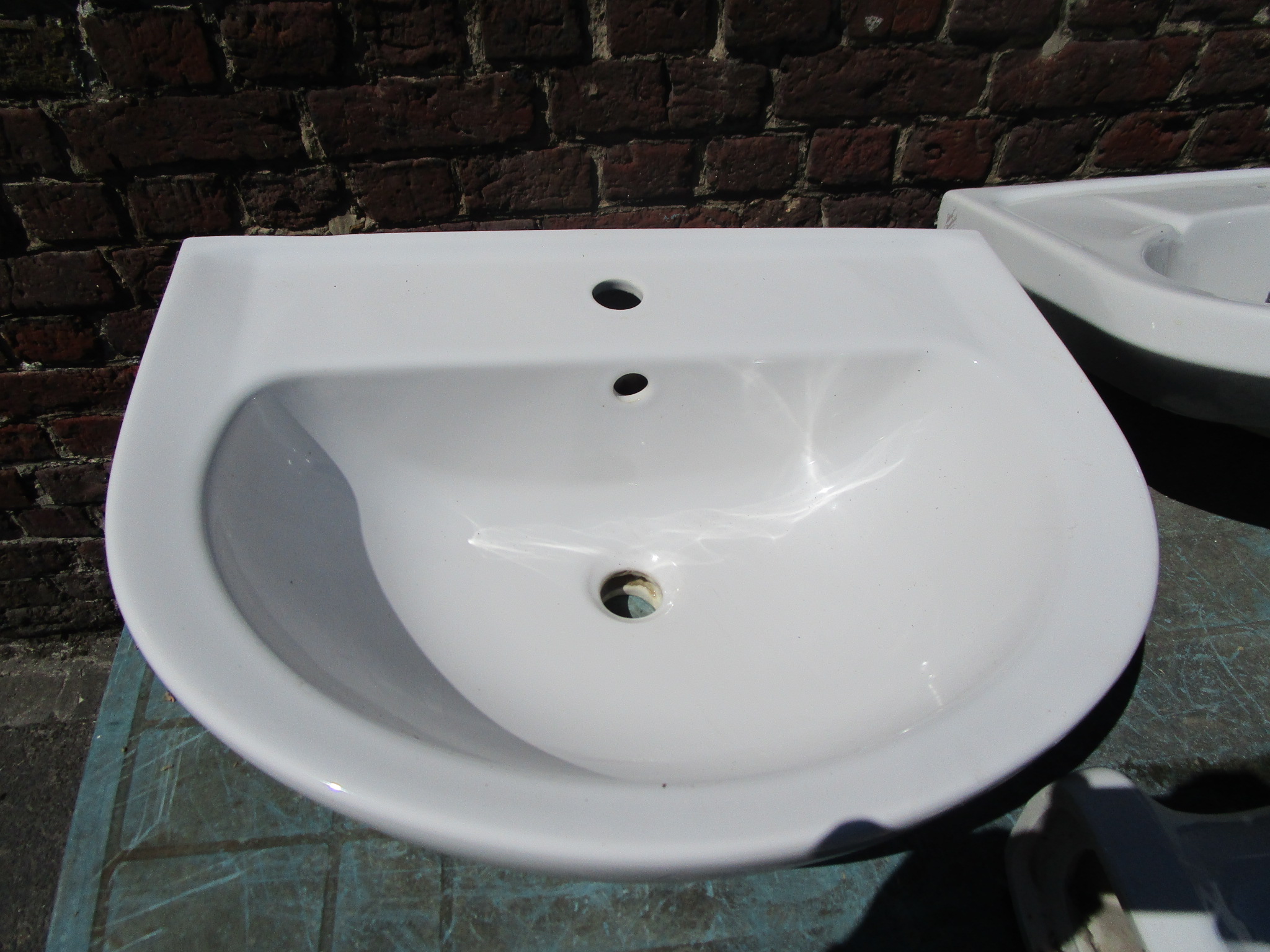 lavabo neuf avec colonne 