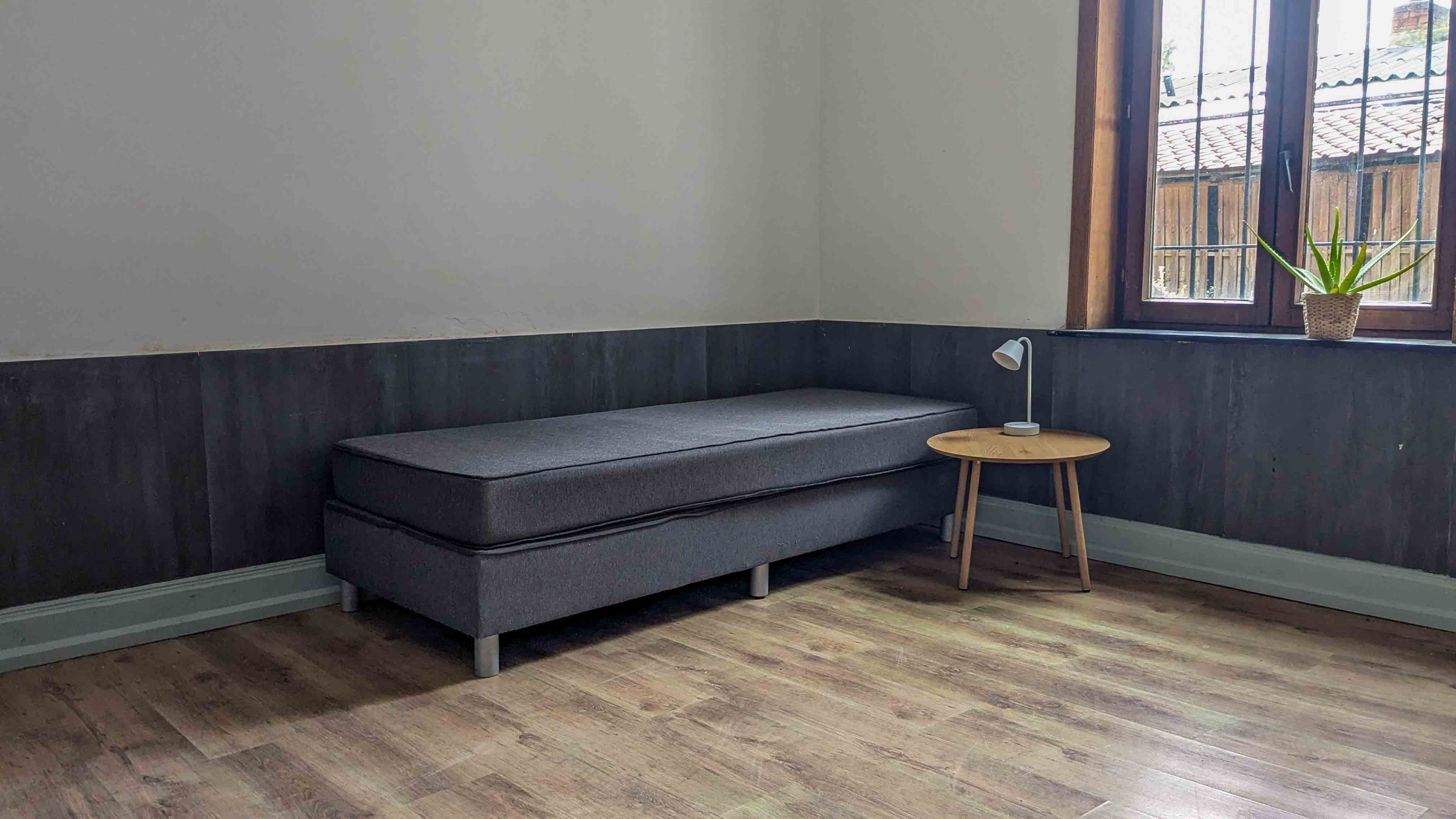 A VENDRE appart 2 CH au rez avec jardin - Idéal profession lib