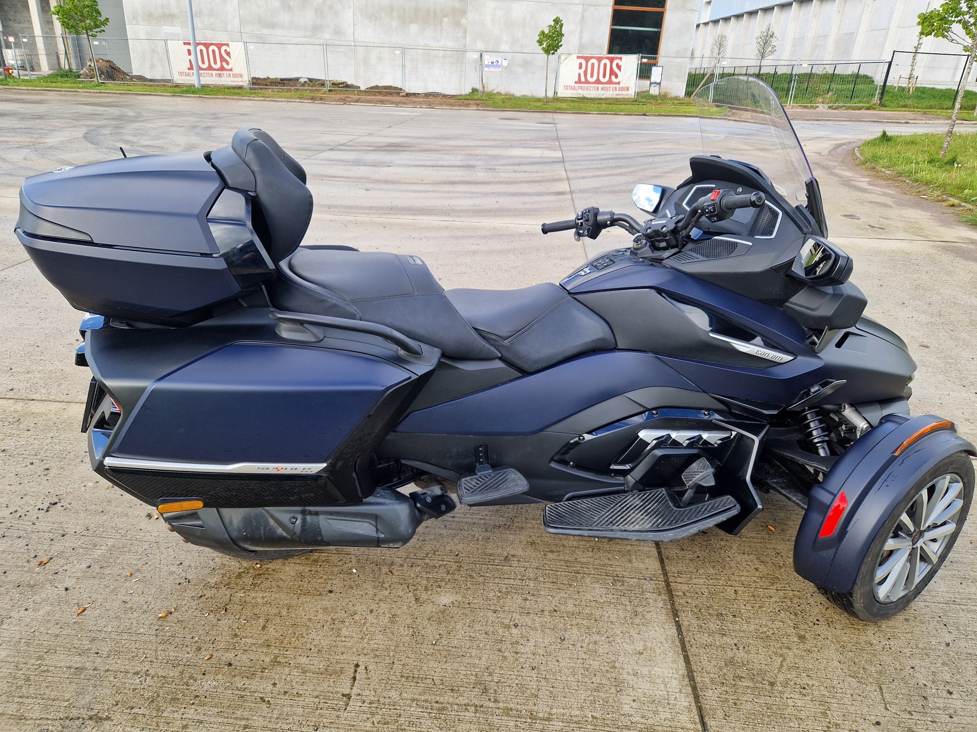 can am  spyder rt sea to sky