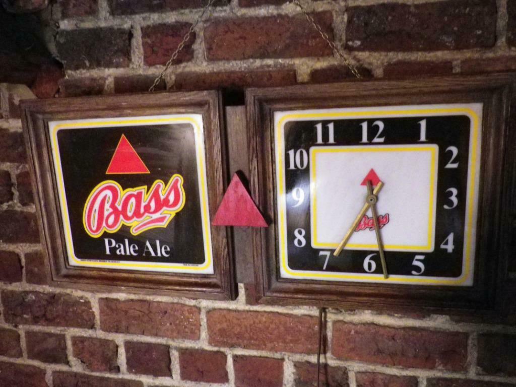 Horloge bass lumineuse