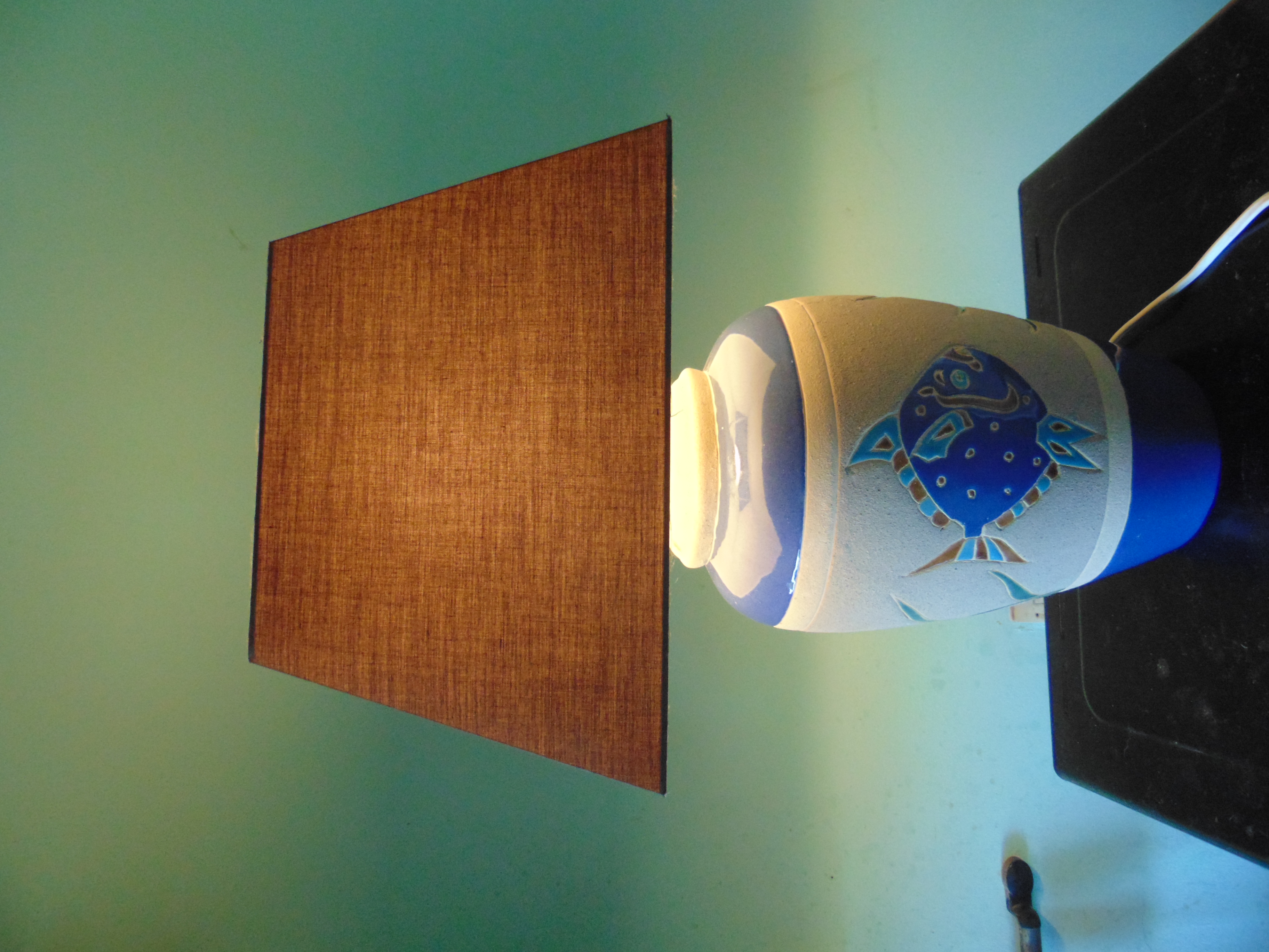 Tr?s belle Lampe ? pos?e en c?ramique 
