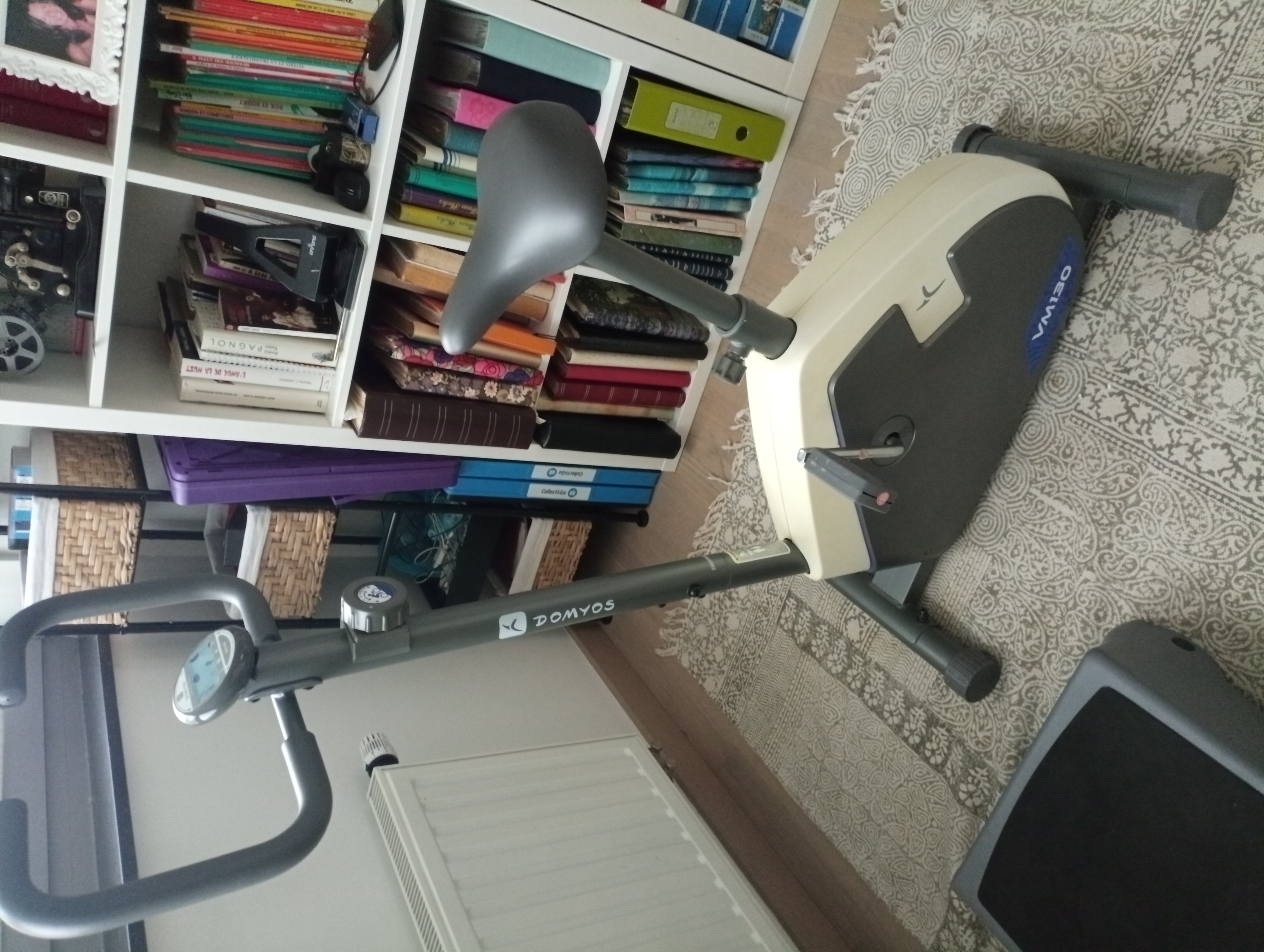 Vélo d'appartement et step à vendre 